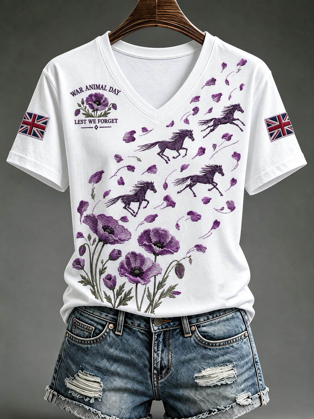 Women's Remembering The Animals Of War Short-sleeved T-shirt